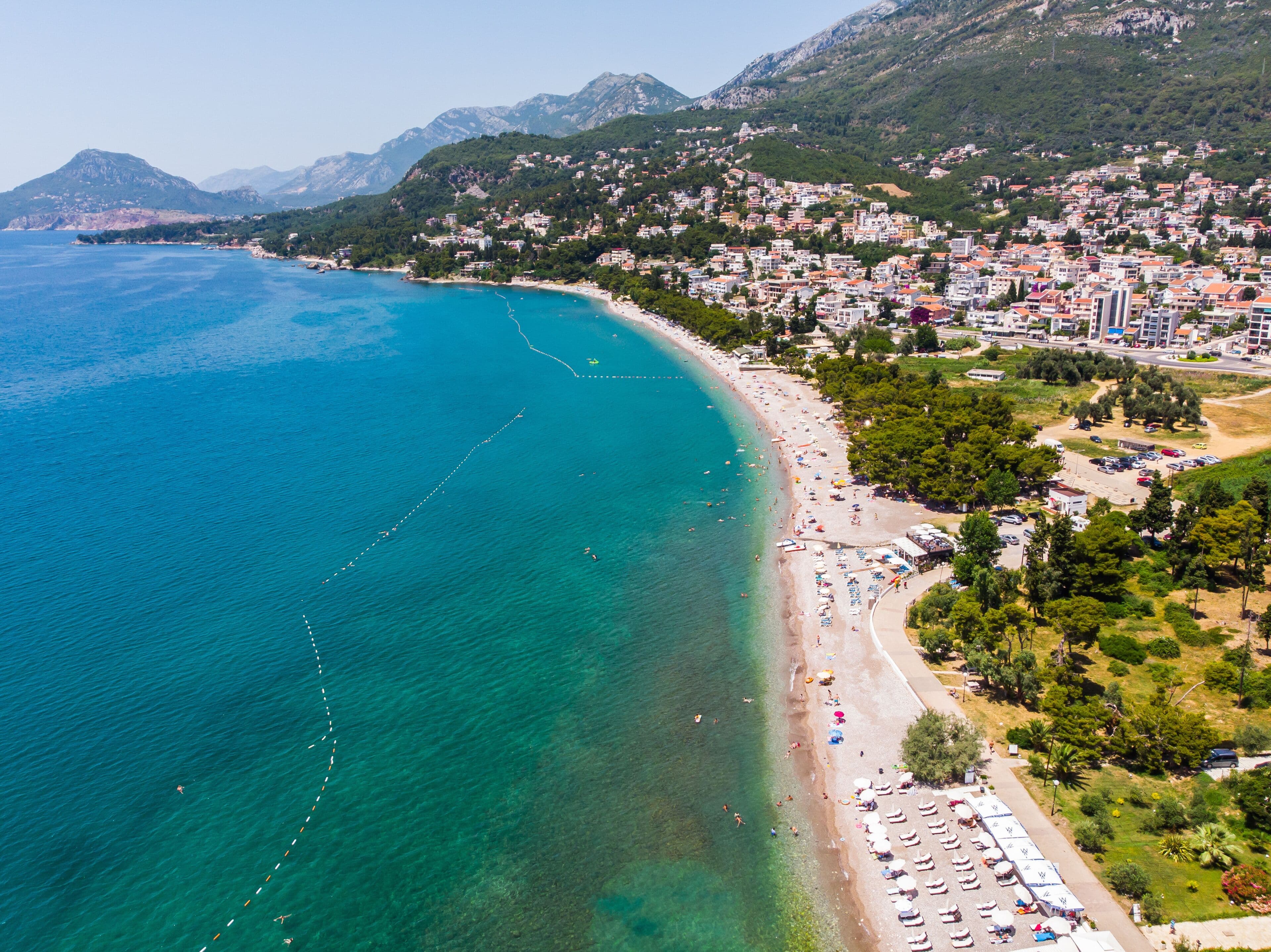 Savremena vila u Baru sa terasom okrenutom moru